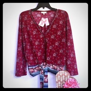 belle du jour size XL floral print top/blouse.